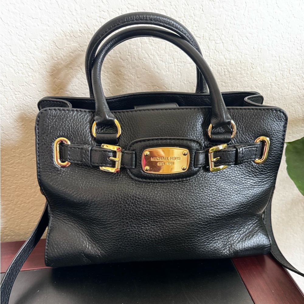 Authentic Michael Kors Leather Bag Gold Harware